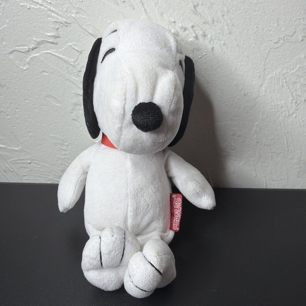 Peanuts Snoopy Plush 8” Peanuts Collectible Plush Figure Good Condition